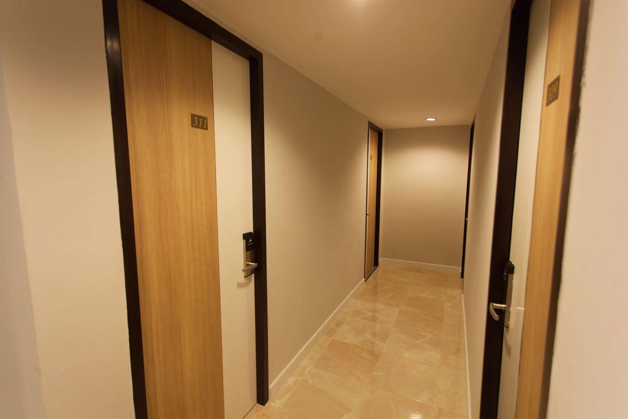 Nantra Cozy Pattaya Hotel Exterior photo