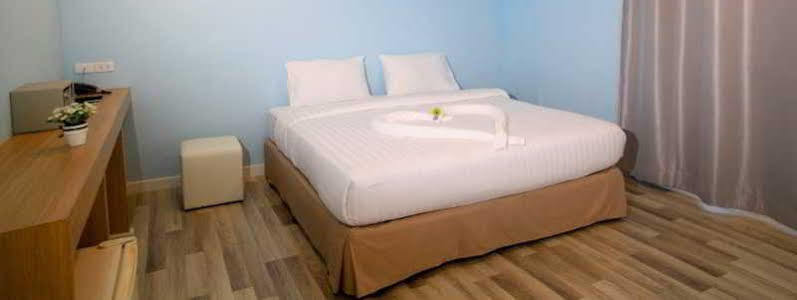 Nantra Cozy Pattaya Hotel Exterior photo